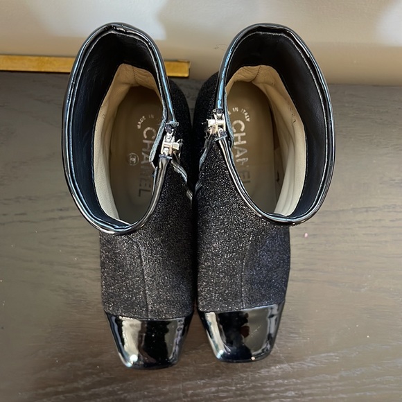 Chanel Black Milky Way Patent Cap Toe Ankle Boots size 37 - Picture 5 of 5